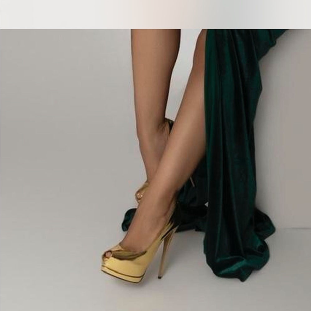 Macy's Emerald Velvet Long Sleeve Dress - Picture 5 of 5